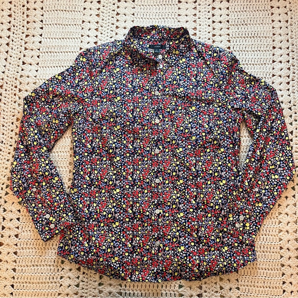 J. Crew Navy/Red/Yellow/Pink/Periwinkle Floral Button Down Shirt Size Medium